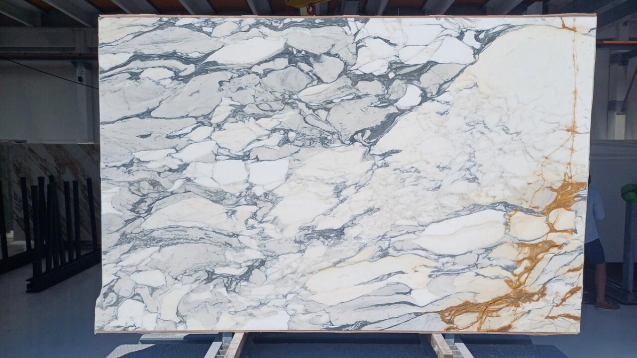 Calacatta Picasso Honed 2cm