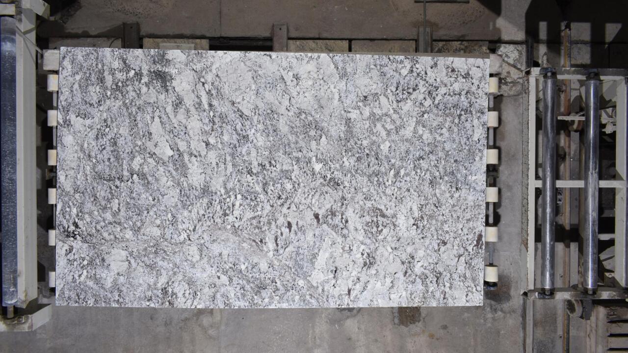 White Nile 3cm