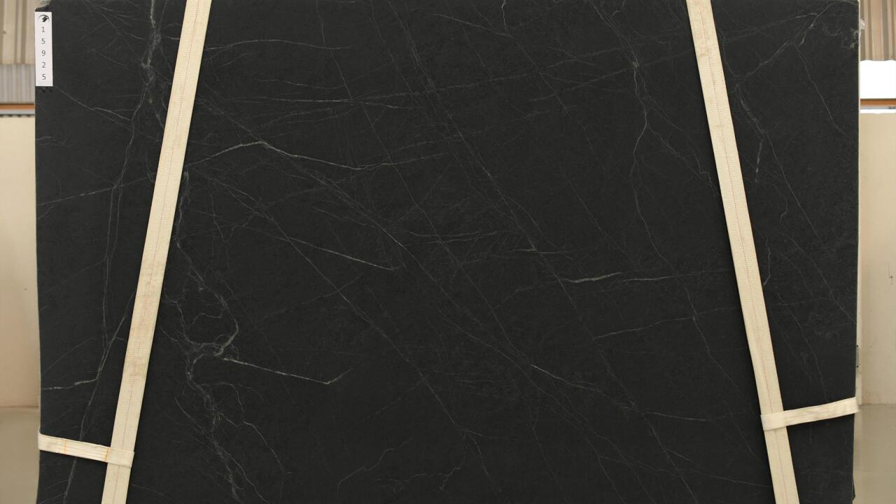 Saratoga Black 1st Choice 2cm