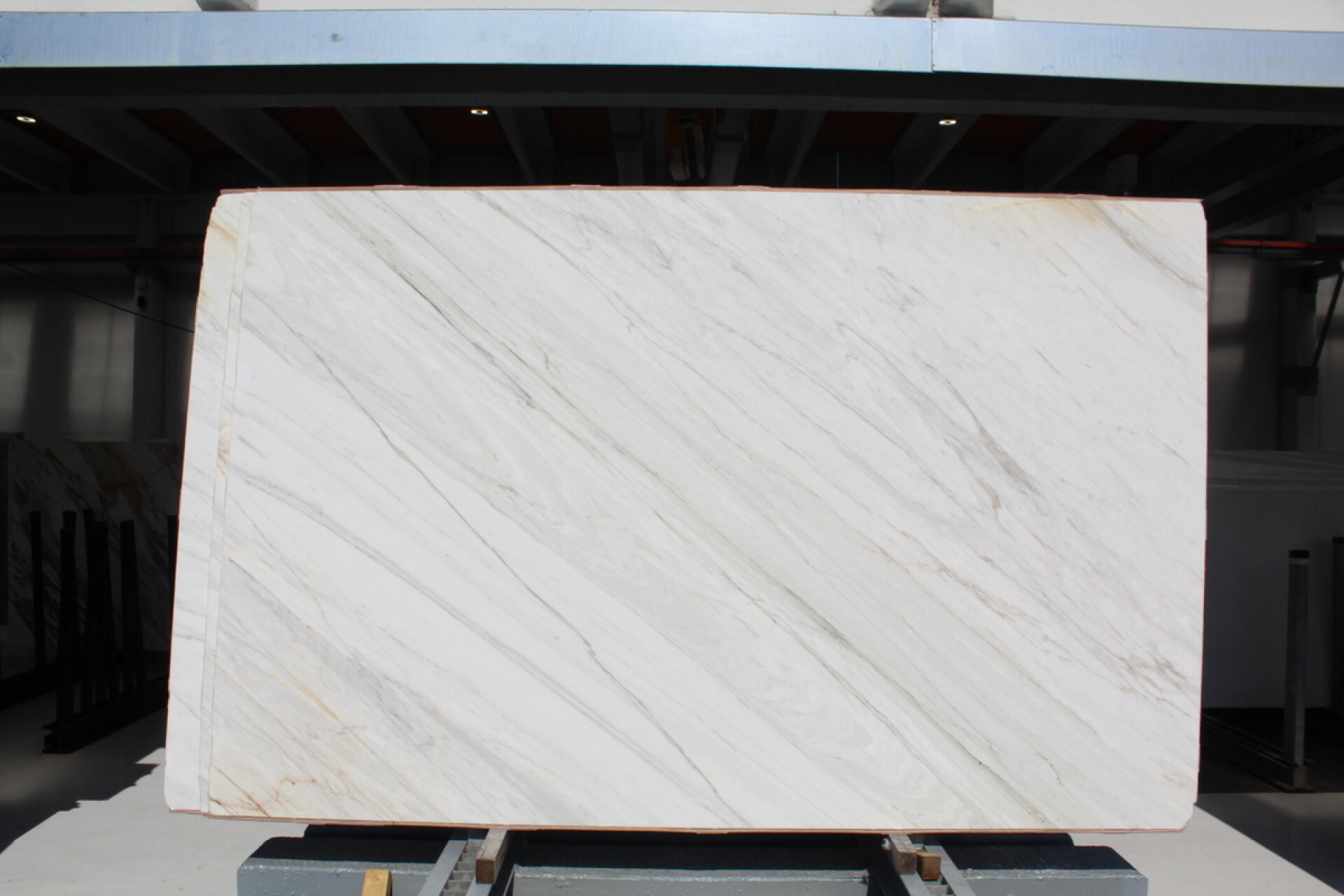 Calacatta Cremo