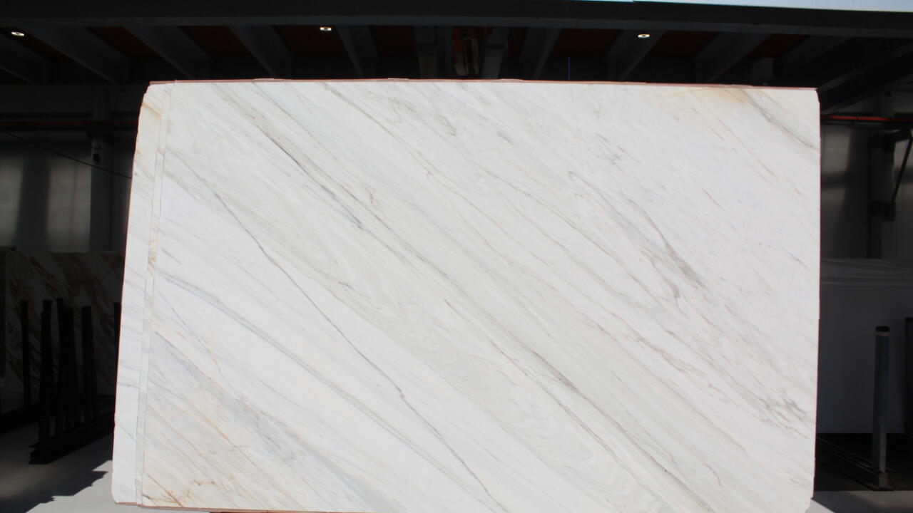 Calacatta Cremo