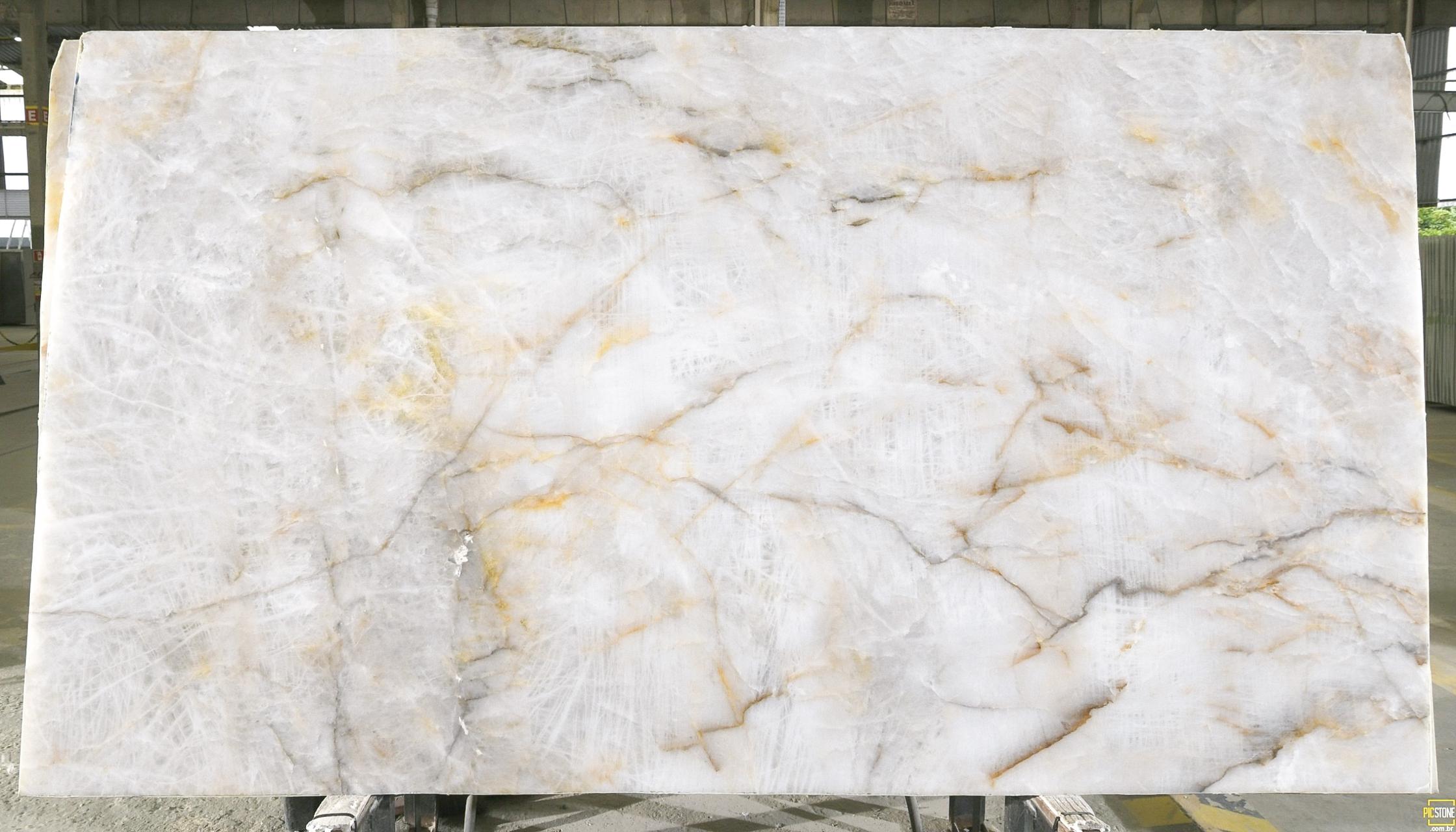 Cristallo 2cm Quartzite by PACIFICA
