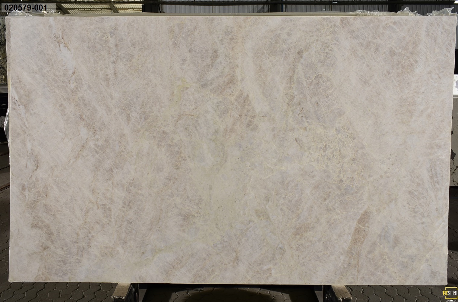 Taj Mahal Leather 2cm Quartzite by PACIFICA