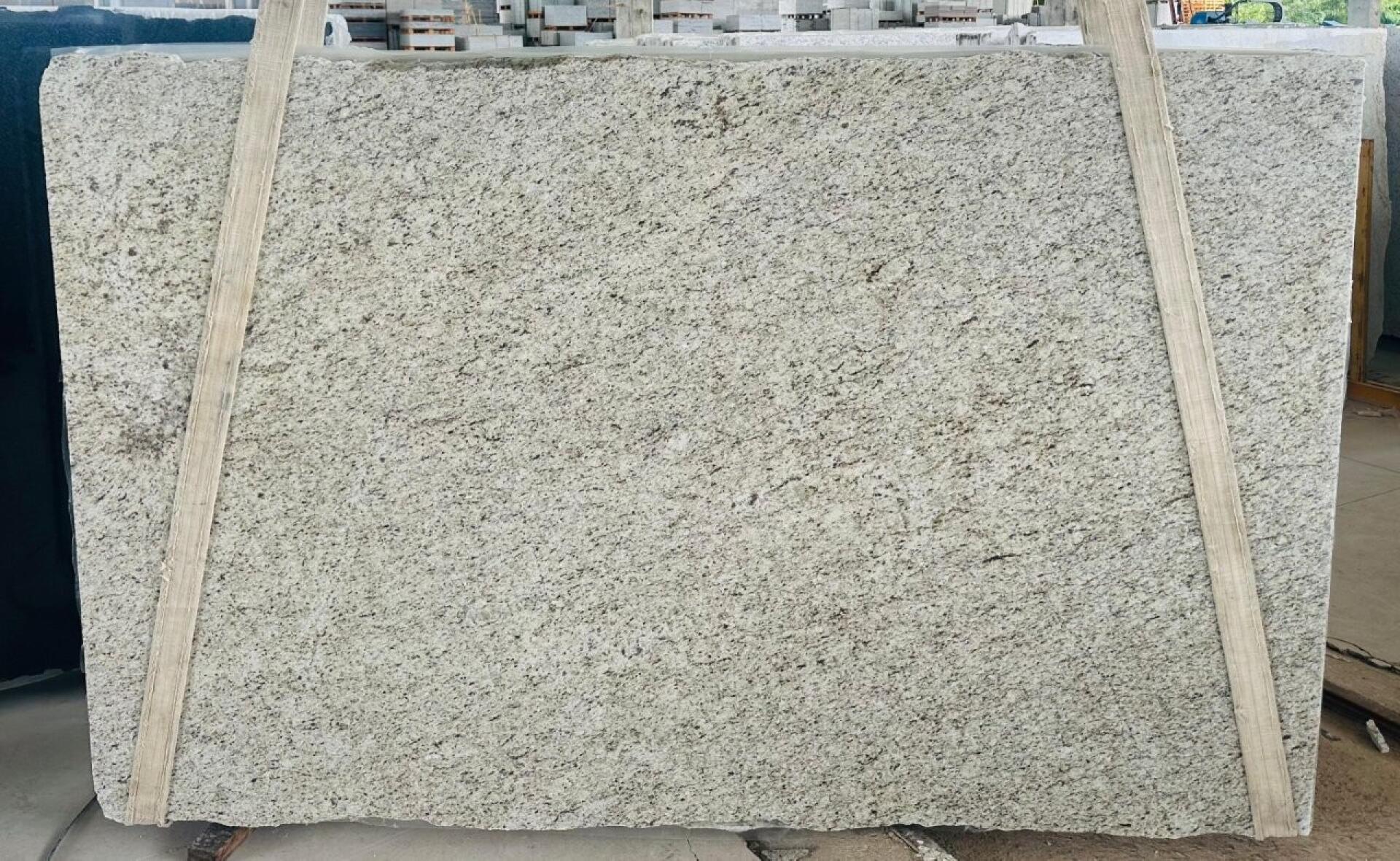 Giallo Ornamental