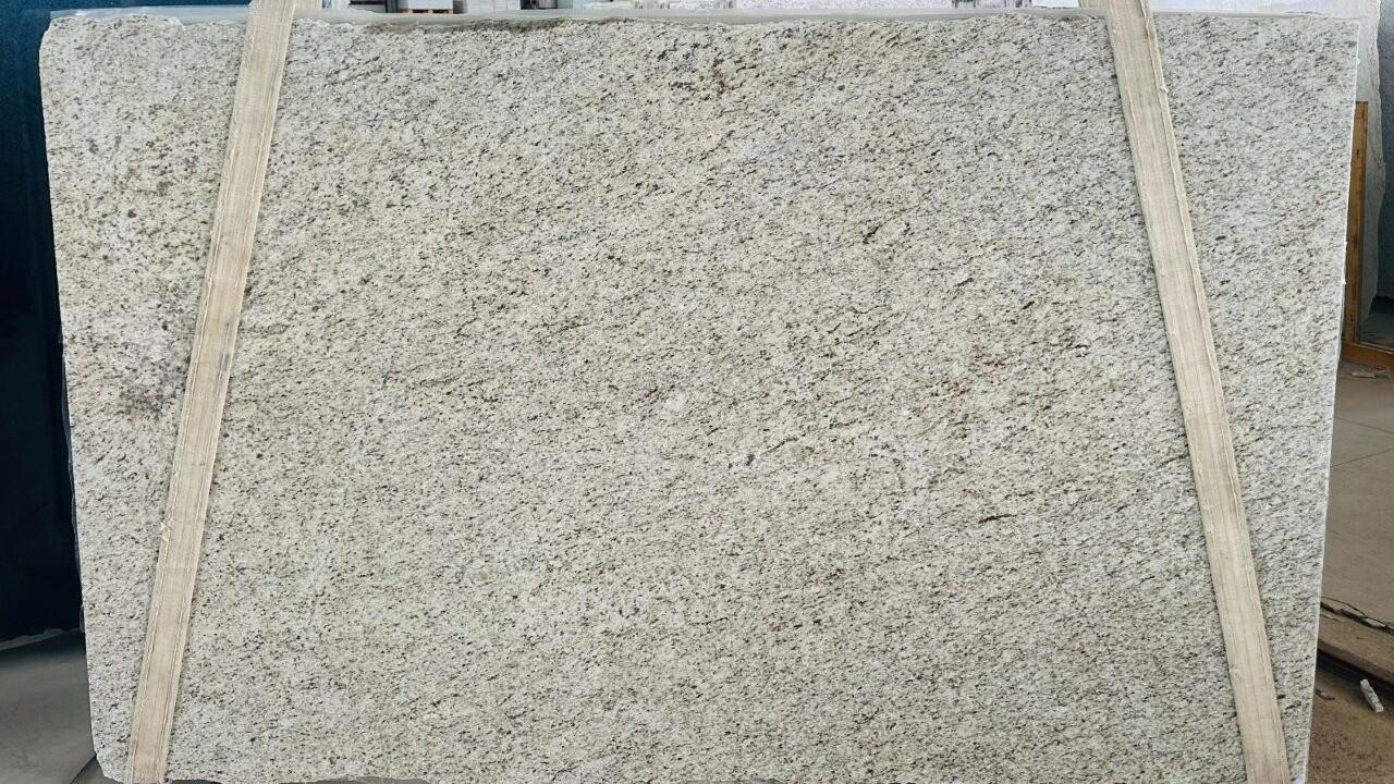 Giallo Ornamental 3cm