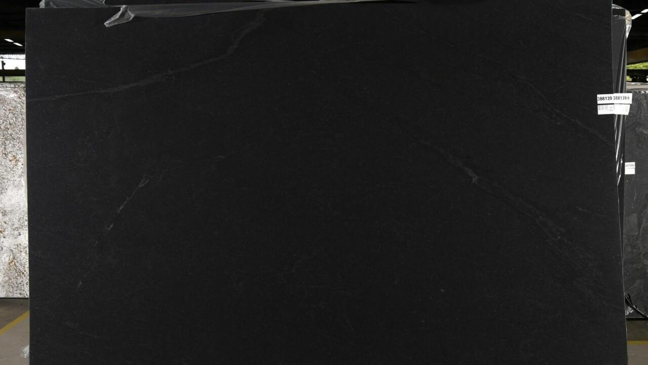 Ebony/Negresco Honed Finish 3cm