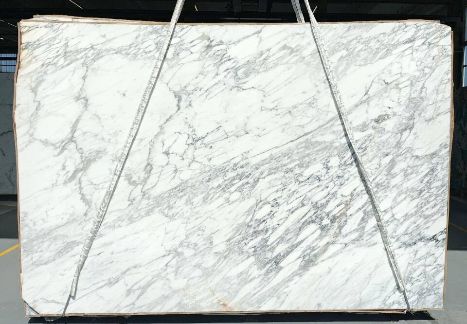 Calacatta Fabricotti natural stone surface by Arc Surfaces