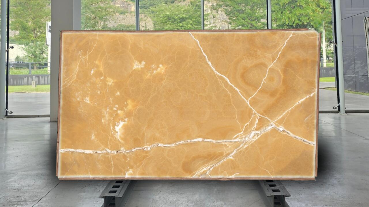 Arancio Onyx Polished 2cm