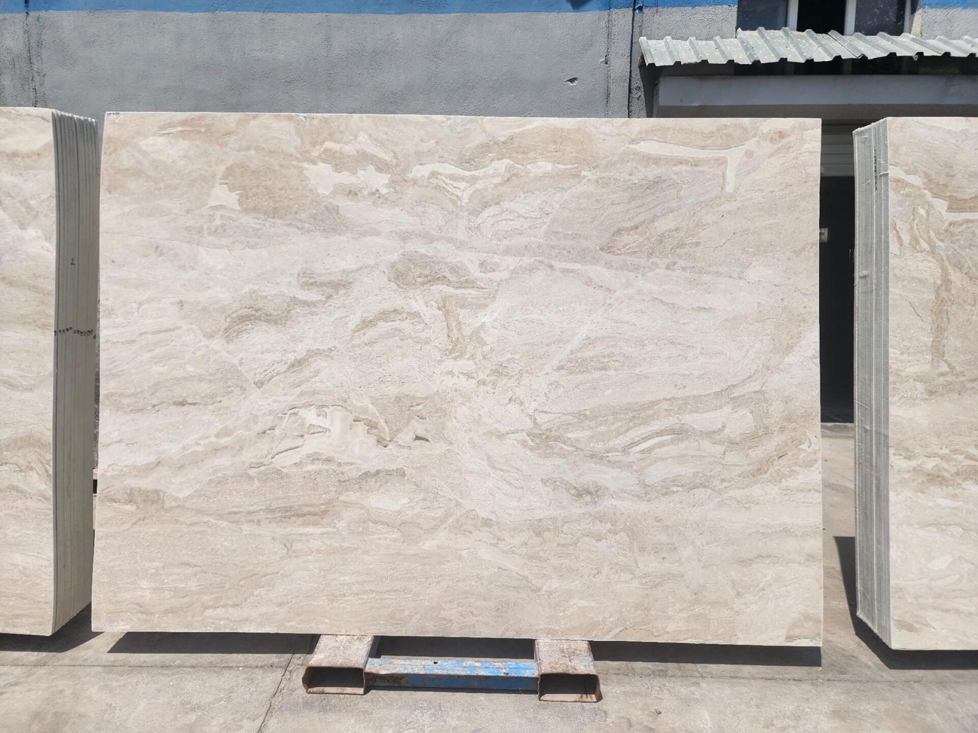 Breccia Sarda/Daino Reale