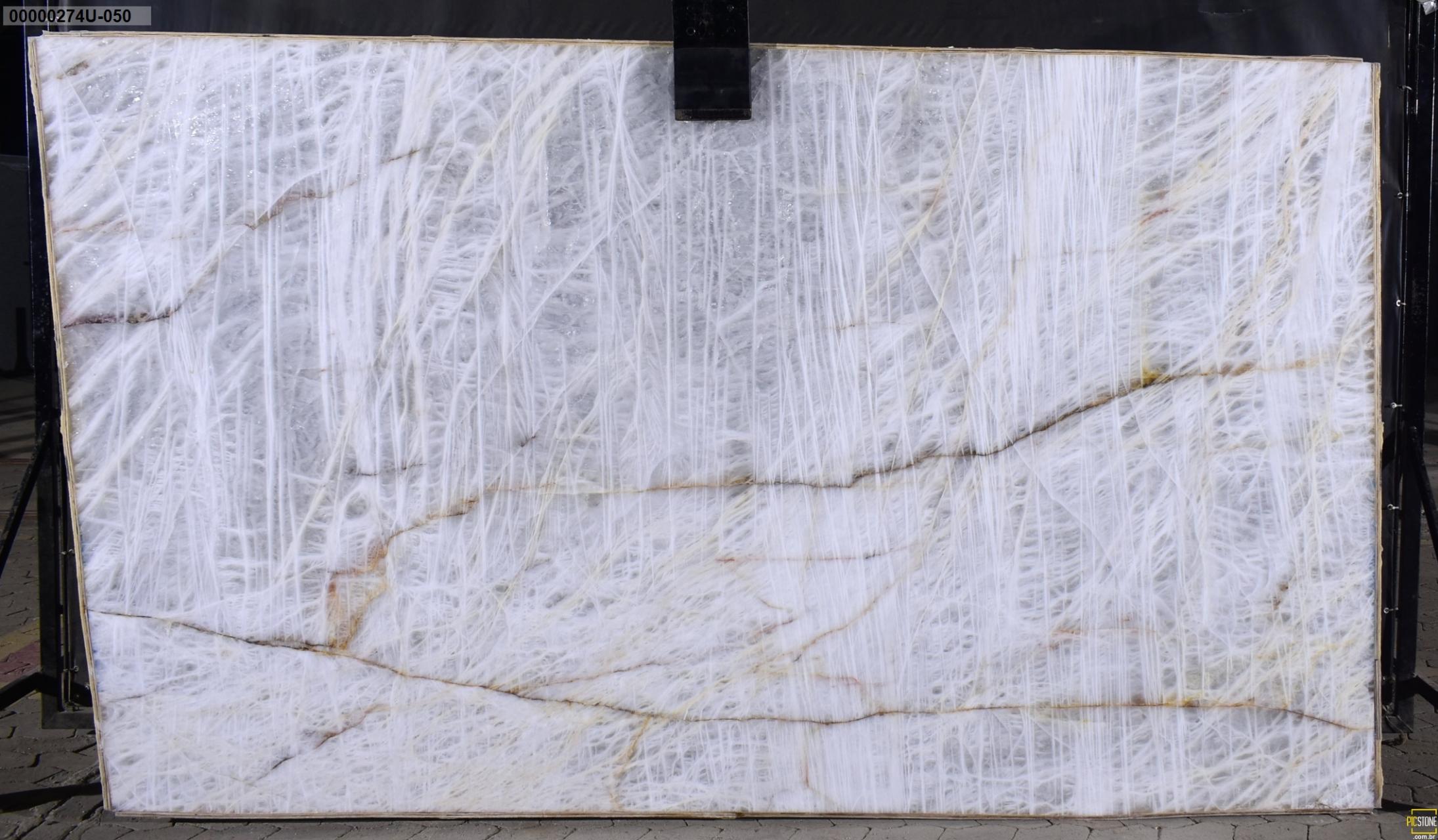 Cristallo 1st Choice 2cm Quartzite by PACIFICA