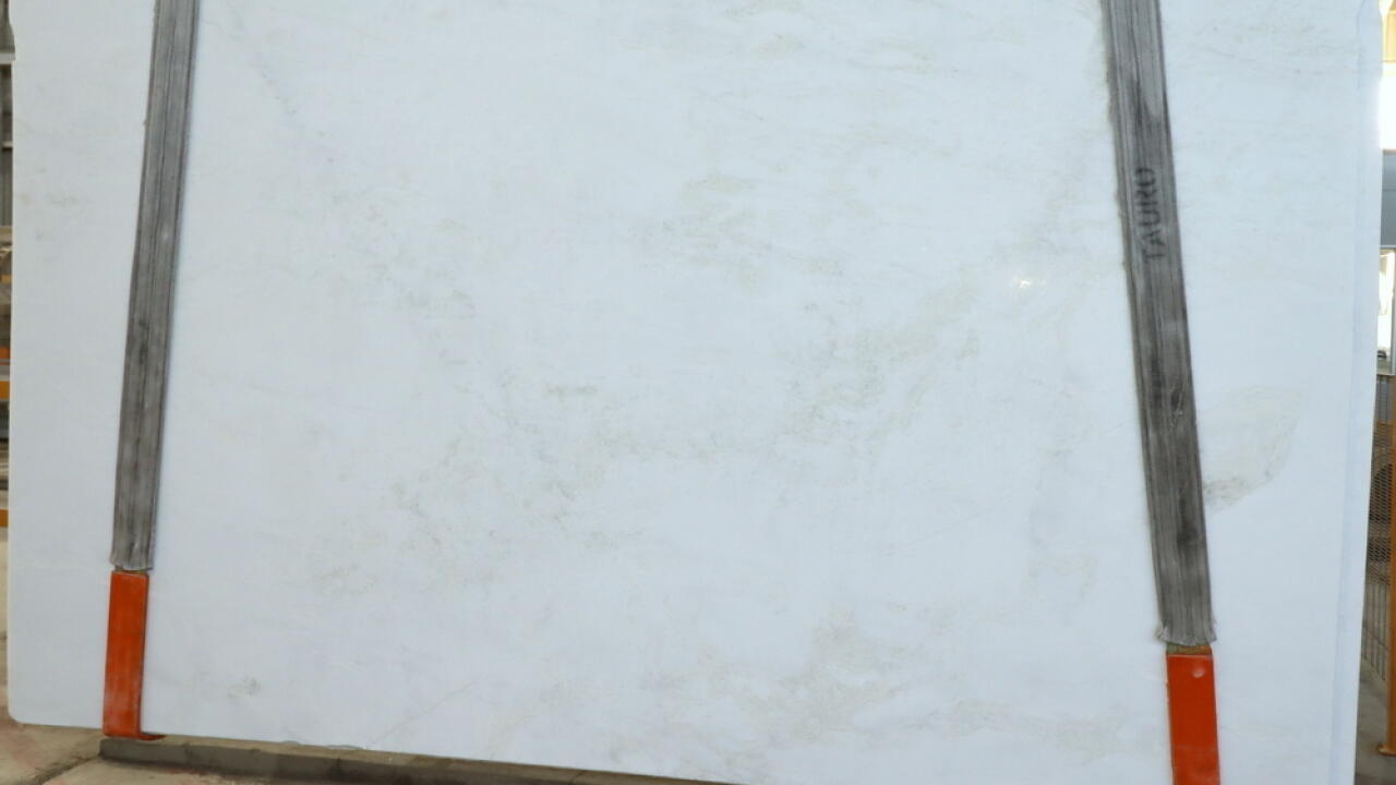 Namibian White Honed 3cm