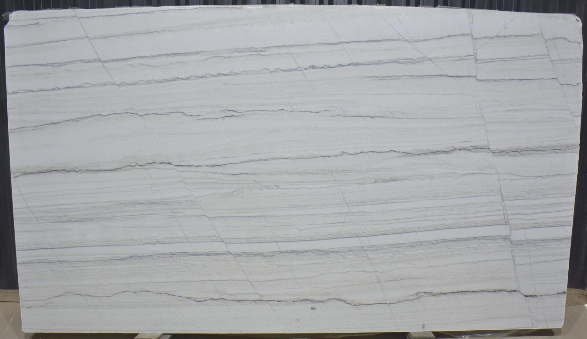 White Macaubas