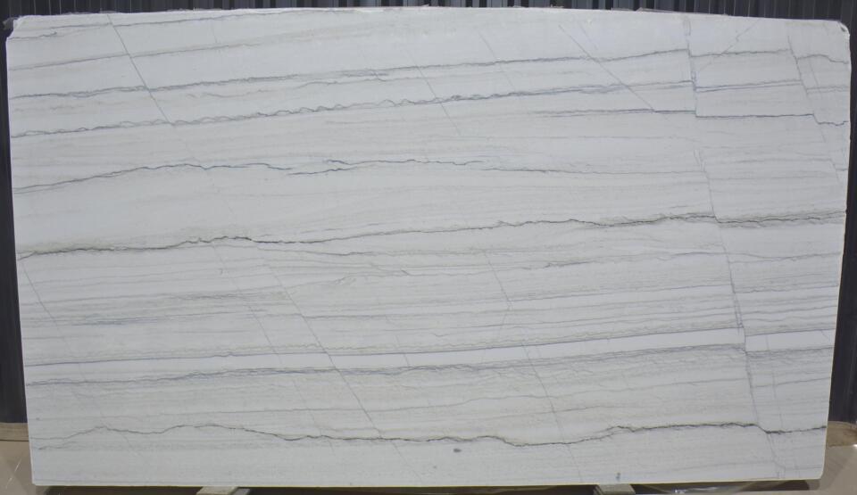 White Macaubas