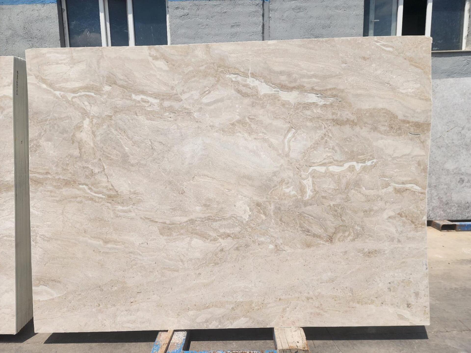 Breccia Sarda/Daino Reale