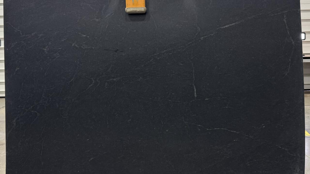 Ebony/Negresco Honed Finish 3cm