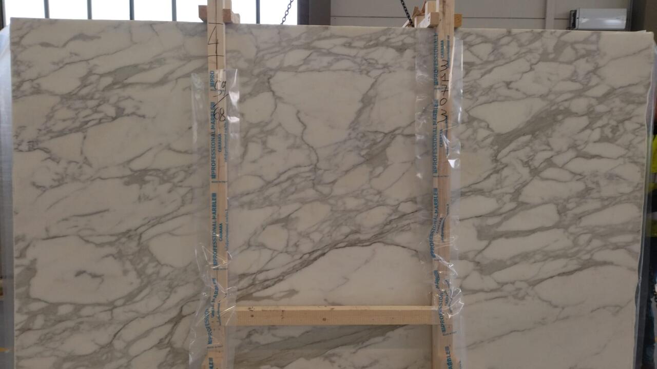 Calacatta Borghini Honed 2cm