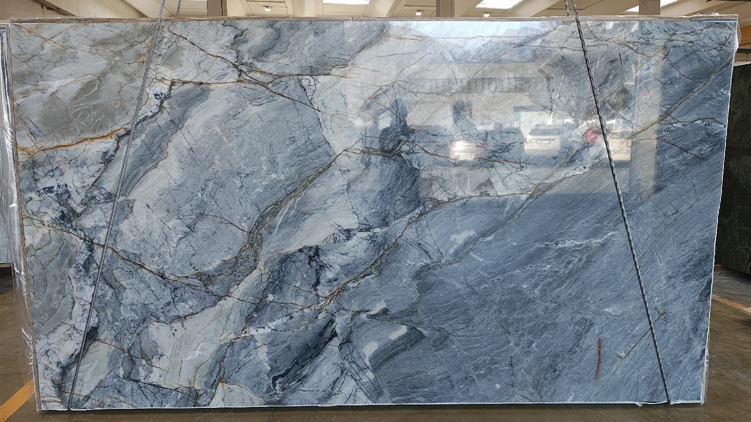 Ijen Blue Quartzite slab at Modul Marble