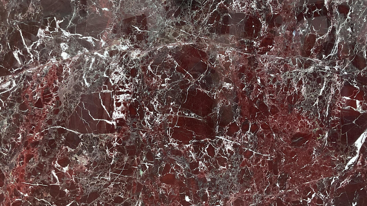 Rosso Levanto Honed 2cm