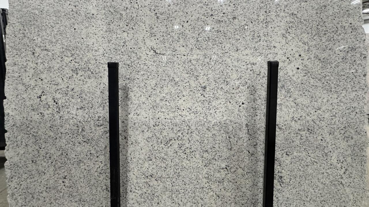 Dallas White 3cm