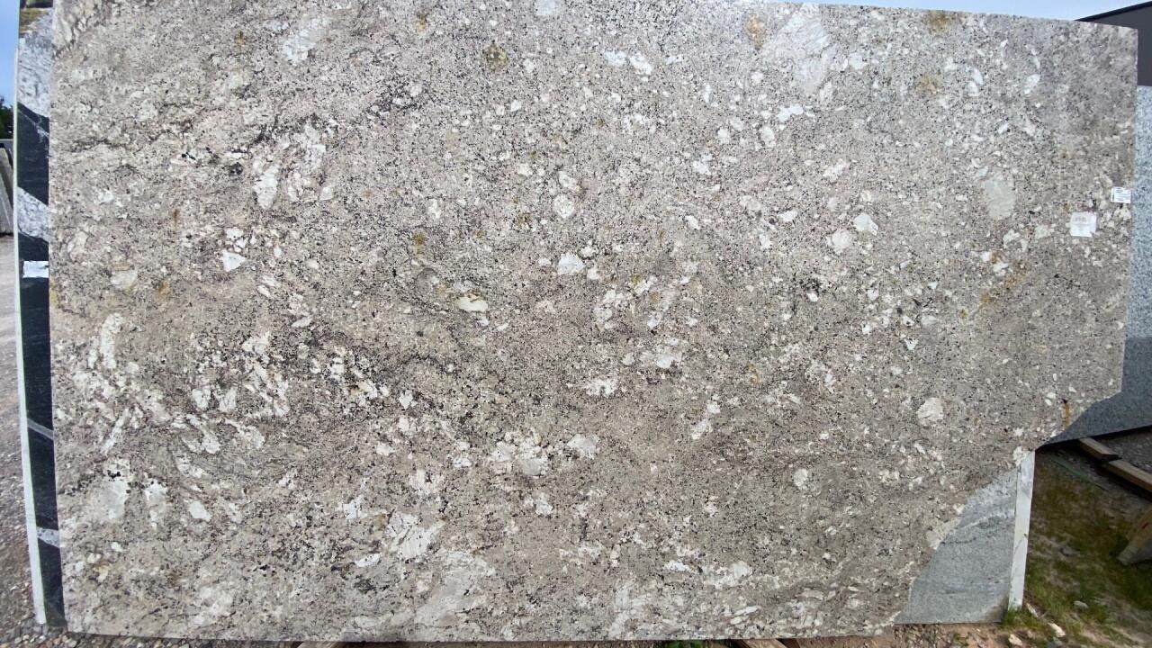 Alaska White 1st Choice 3cm