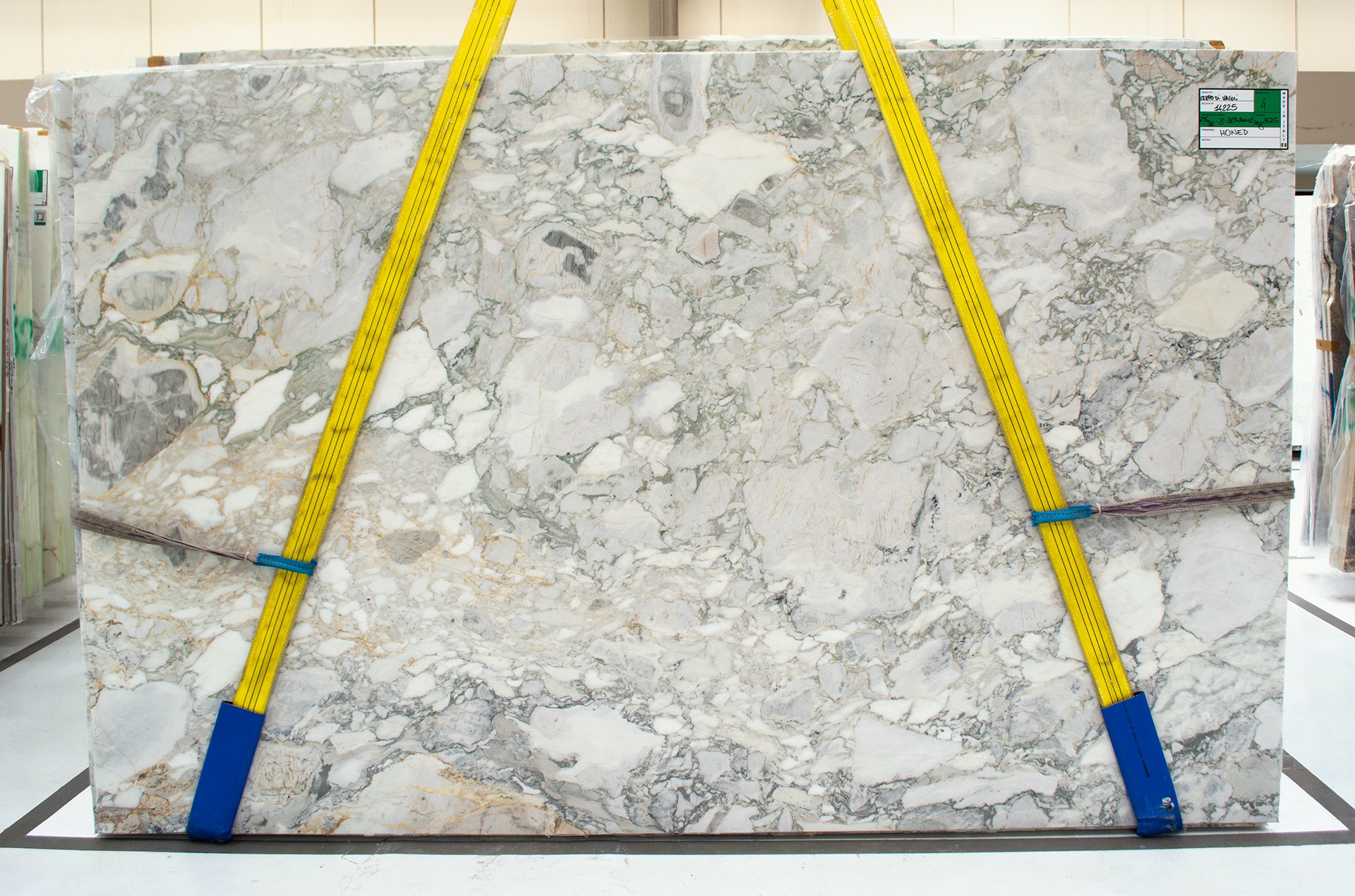 Calacatta Vagli Marble slab at Modul Marble