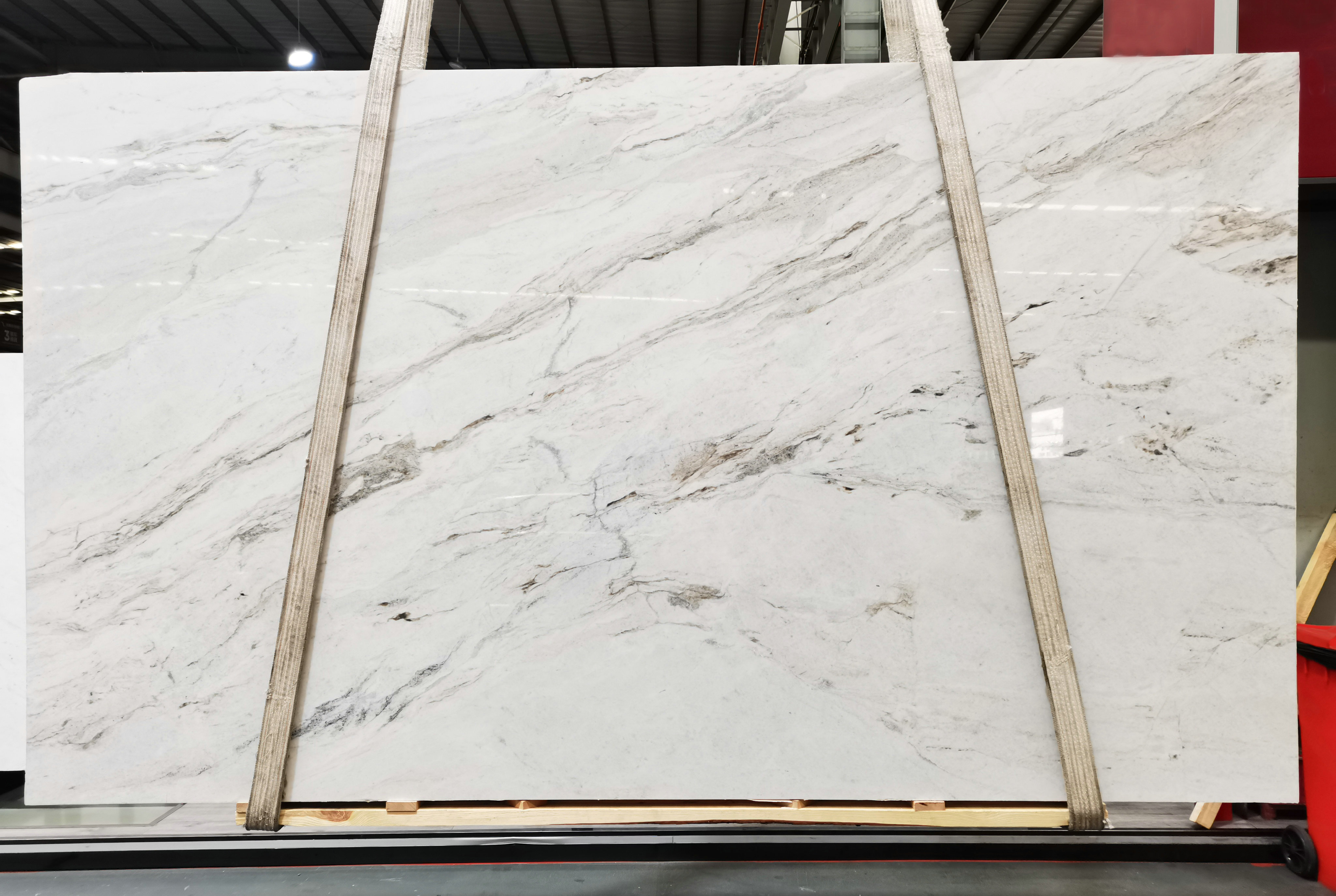 Calacatta Marble slab at Modul Marble