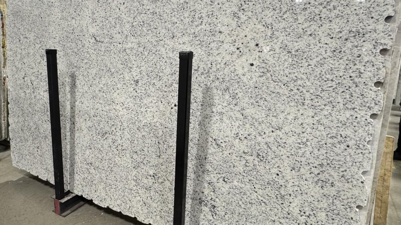 Dallas White 3cm