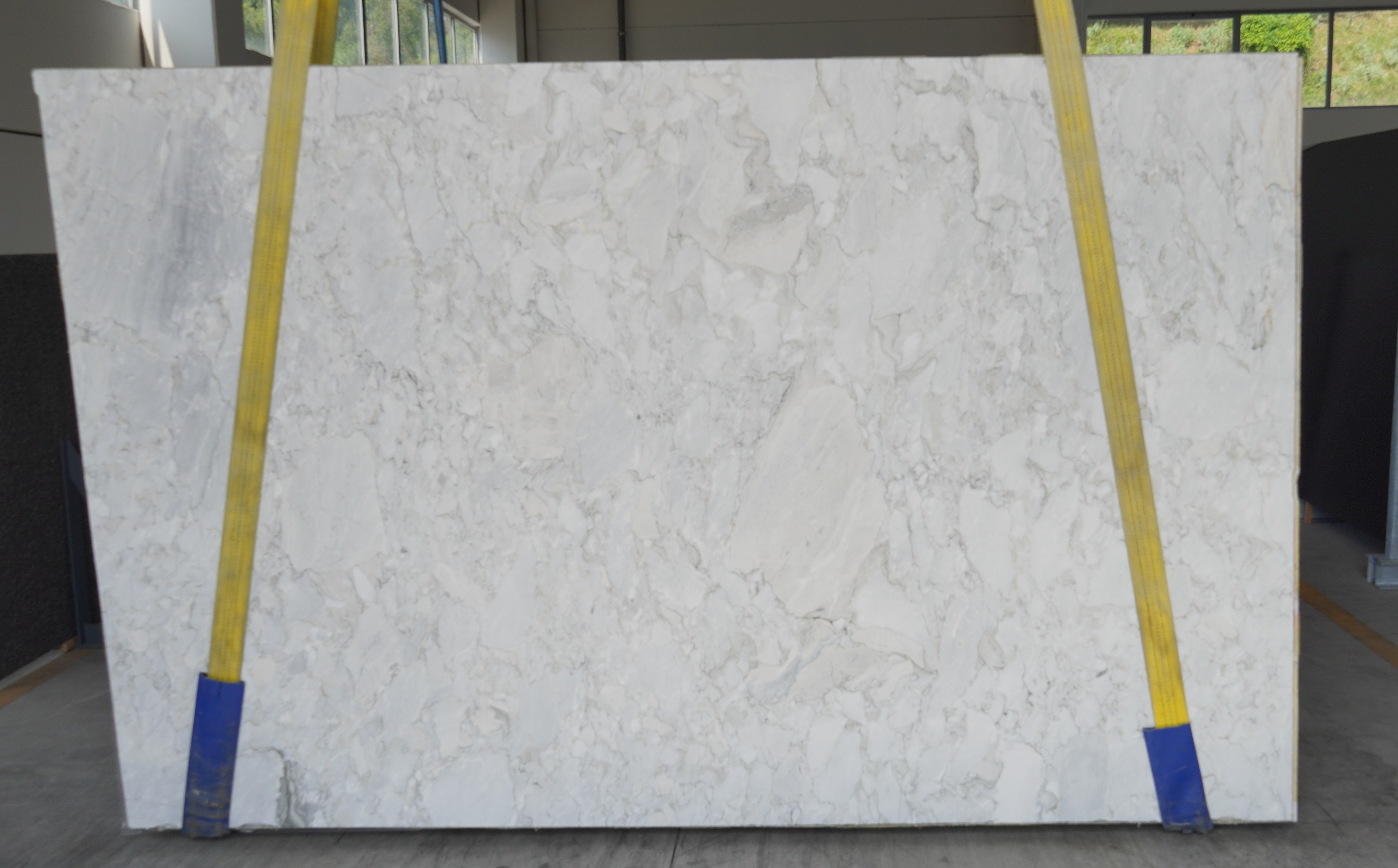 Calacatta Vagli Marble slab at Modul Marble