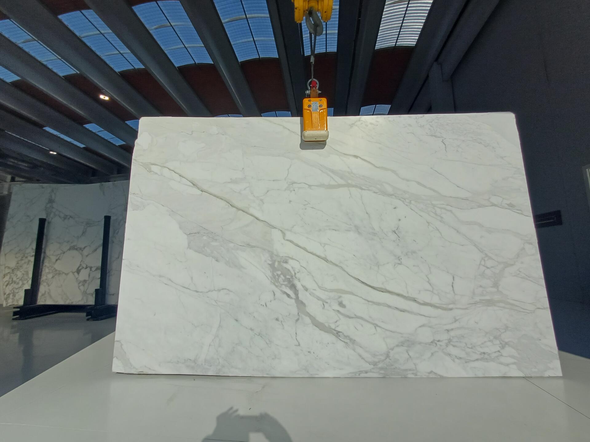 Calacatta Cremo