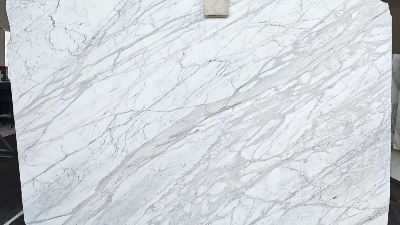 Calacatta Cremo