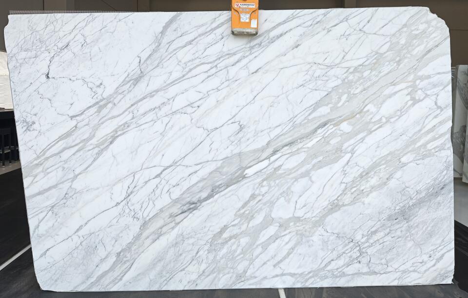 Calacatta Cremo