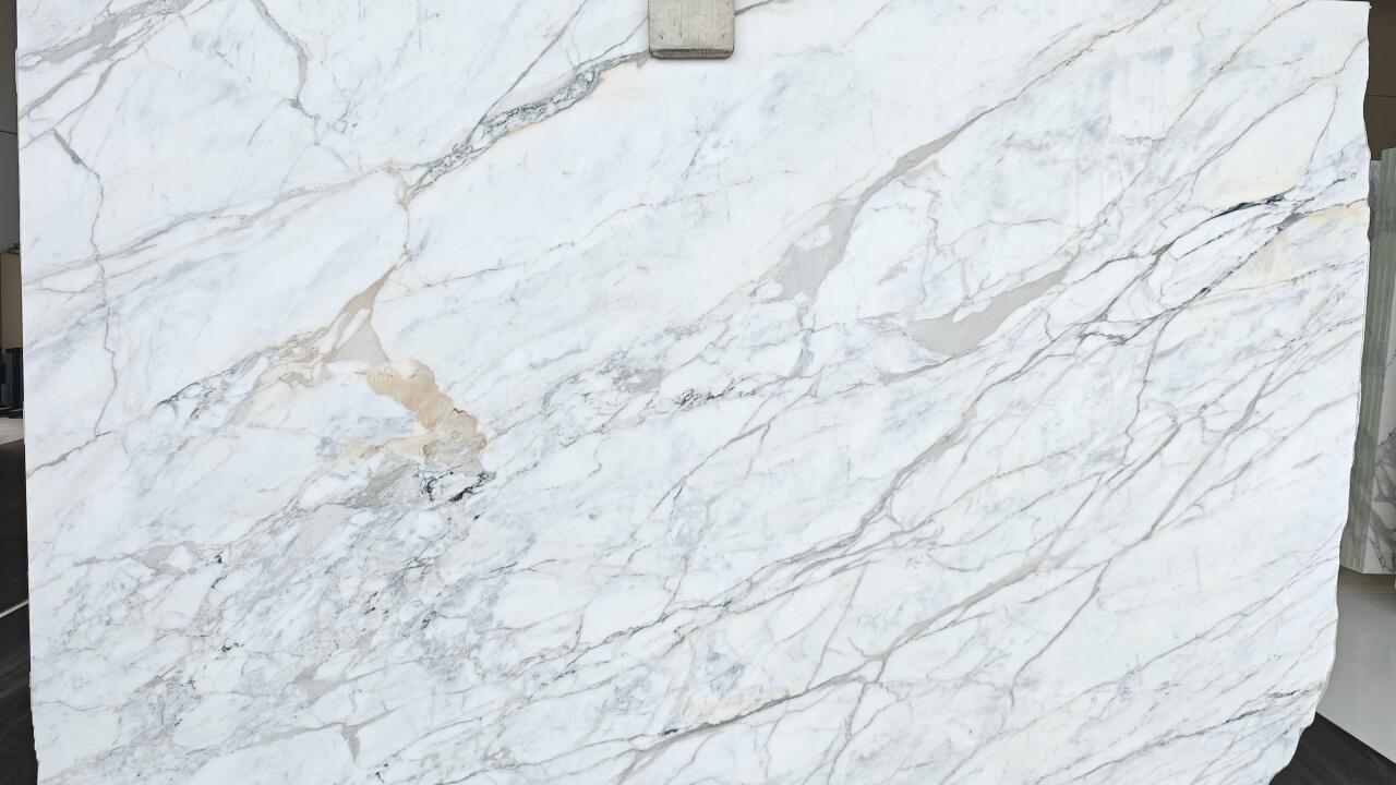 Calacatta Cremo