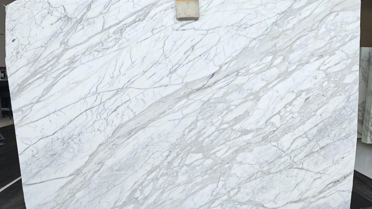 Calacatta Cremo