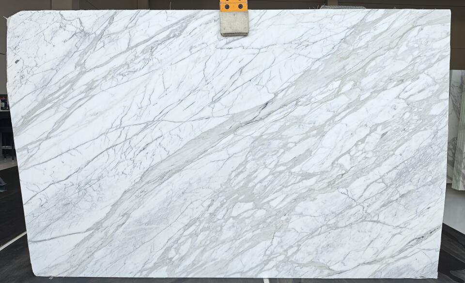 Calacatta Cremo