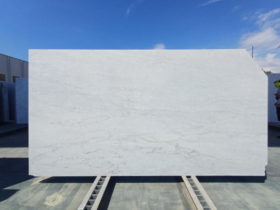 Bianco Carrara
