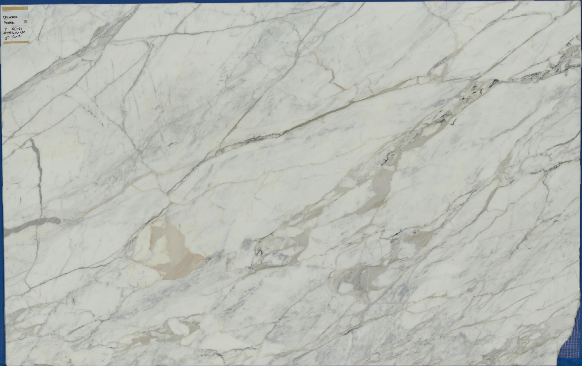 Calacatta Cremo
