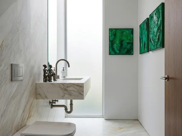 Calacatta Cremo  Bathroom